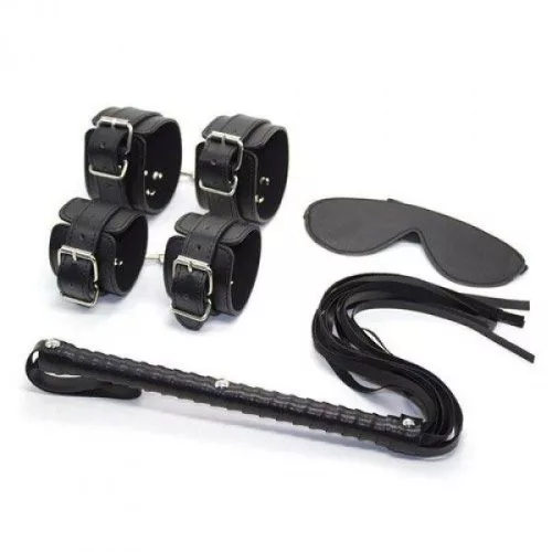 Toys4Lovers BDSM szett szemmaszkkal, bilincsekkel, paskolóval fekete