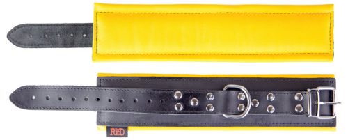 Párnázott bőr lábfogó - fekete/sárga prémium kiegészítő