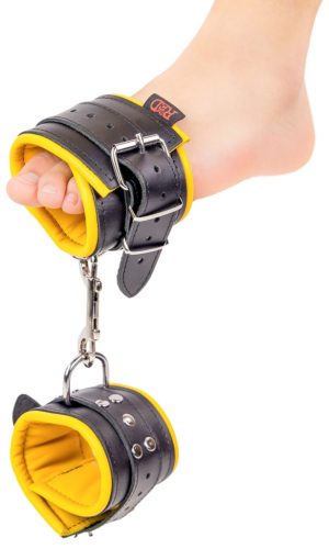 Párnázott bőr lábfogó - fekete/sárga prémium kiegészítő