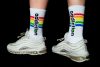 Addiction Pride – divatos, színes zoknik érzéki stílusban