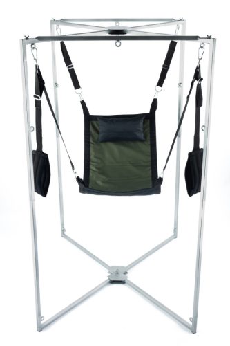 Kit Sling – stílusos kaki-fekete anyagú hordozó fém kerettel