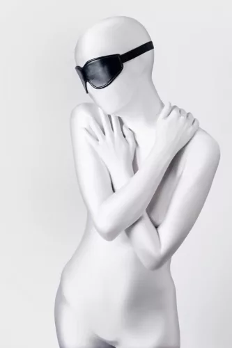 Anonymo Szexmaszk PU bőr, állítható, 26,5 cm fekete