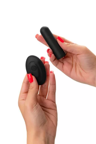 RealStick Vibráló tojás Távirányítós 10 mód 7 cm fekete