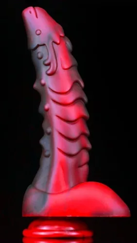 Prémium Dragon Sarkan – színes dildó 19 x 4,5 cm