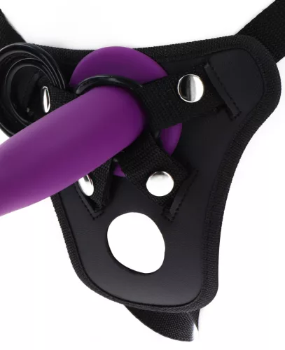 Prémium övvel rögzíthető dildo - élvezetes felfedezés