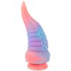 Oktox Luminescent – fénylő vibráló dildó (15 x 6 cm)
