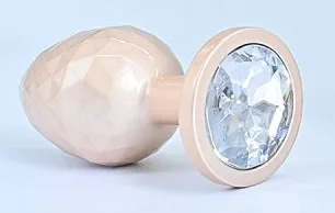 Ikonik Diamond Plug M – elegáns 7 cm-es intim kiegészítő
