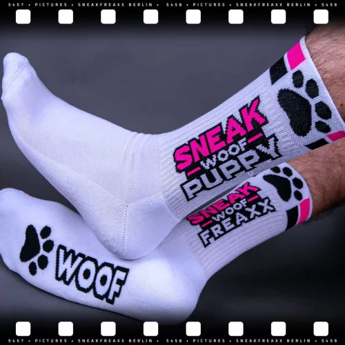 Sneak Woof – játékos rózsaszín kutya zoknik