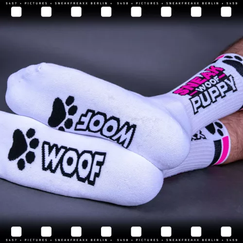 Sneak Woof – játékos rózsaszín kutya zoknik