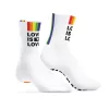 Love is Love Fehér zokni szivárvány csíkokkal egy méret 39-45-ös