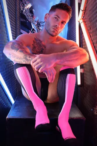 Heatwave térdzokni pink neon színben egy méret 39-45-ös méretig fekete-pink-fehér csíkos