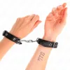 KINK - állítható mini fekete csuklópántok tüskékkel