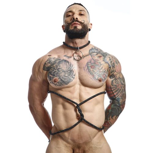 MOB - fekete kötelező vibráló péniszgyűrű