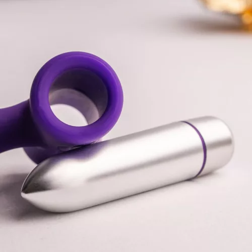 ROCKS-OFF Petite Sensations – vibráló anális dugó lila színben